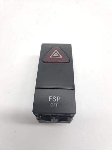 Boton de luz de emergencía Mercedes C  (W204)