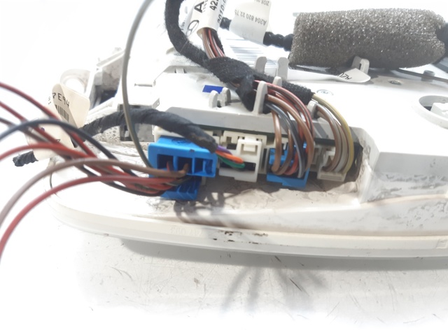 MERCEDES A2048202001 Luz de techo interior (cabina)  en stock Valencia