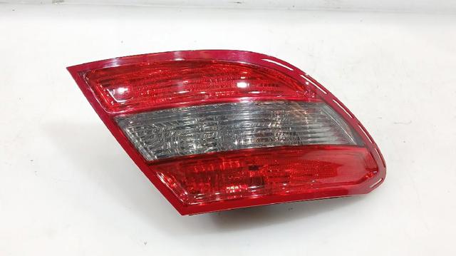 Piloto trasero izquierdo A2048202964 MERCEDES