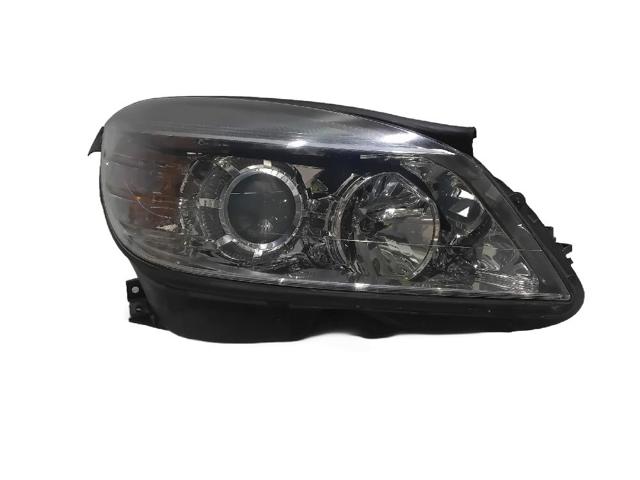 Precio del repuesto Faro delantero derecho C  sedán