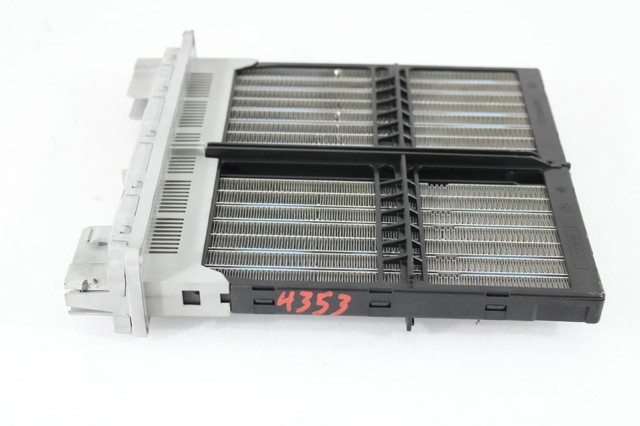 A2048300461 Radiador de calefacción trasero  disponible Burgos
