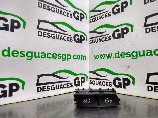 MERCEDES A2048706410 Botón de bloqueo de puertas  disponible España