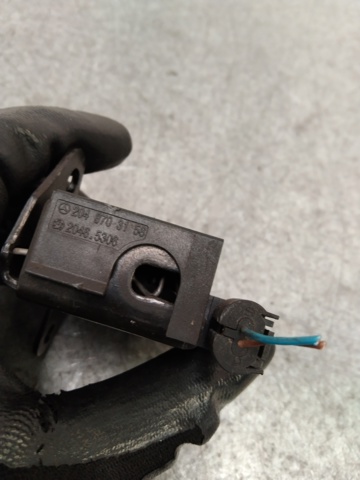 A2048800260 MERCEDES Cerradura del capó  comprar en Lleida