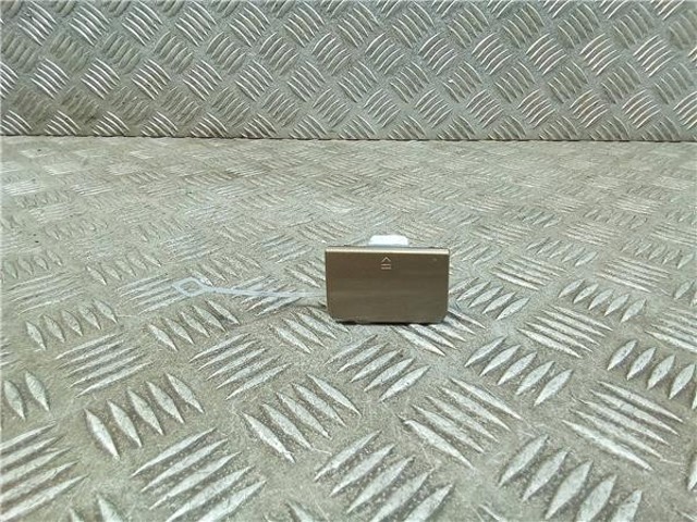 Cobertura de parachoques, enganche de remolque, delantera  Mercedes C  (2007-2014)