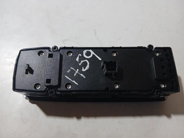 A2049055302 Unidad de control de elevalunas delantera izquierda  disponible Málaga