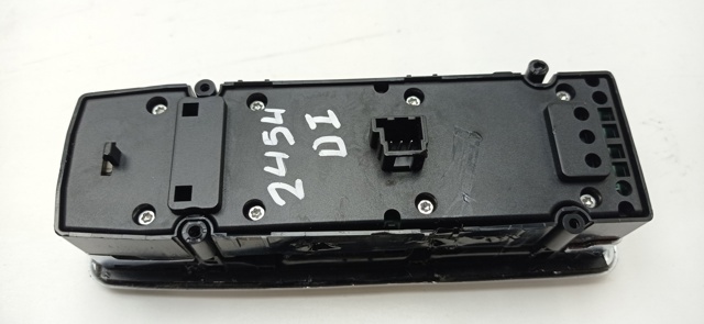 A2049055402 MERCEDES Interruptor de elevalunas delantera izquierda comprar Alcalá