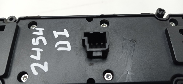 A2049055402 Unidad de control de elevalunas delantera izquierda  comprar en Reus