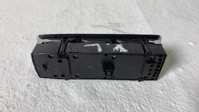 A2049055402 Unidad de control de elevalunas delantera izquierda  comprar en Pontevedra
