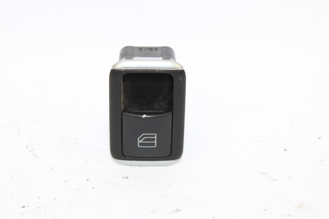A2049055502 Botón de elevalunas delantero derecho comprar Girona