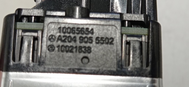 A2049055502 Botón de encendido del motor del elevalunas delantero derecho  comprar en Pontevedra