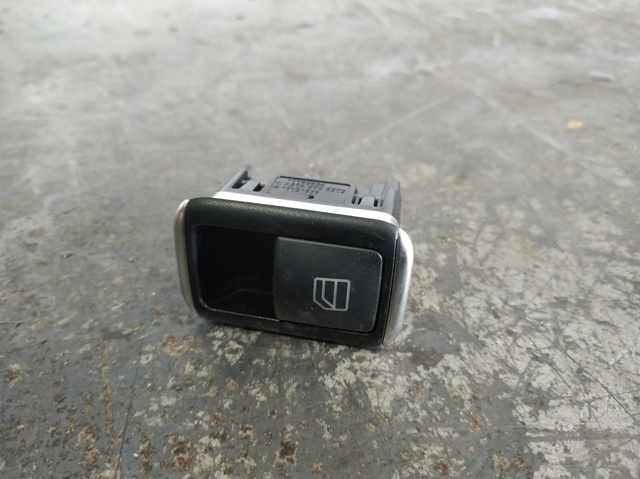 A2049055502 Botón de encendido del motor del elevalunas delantero derecho  comprar en Reus