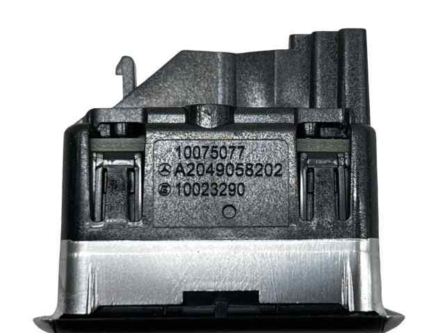 A2049058202 MERCEDES Botón de elevalunas delantero derecho comprar Madrid