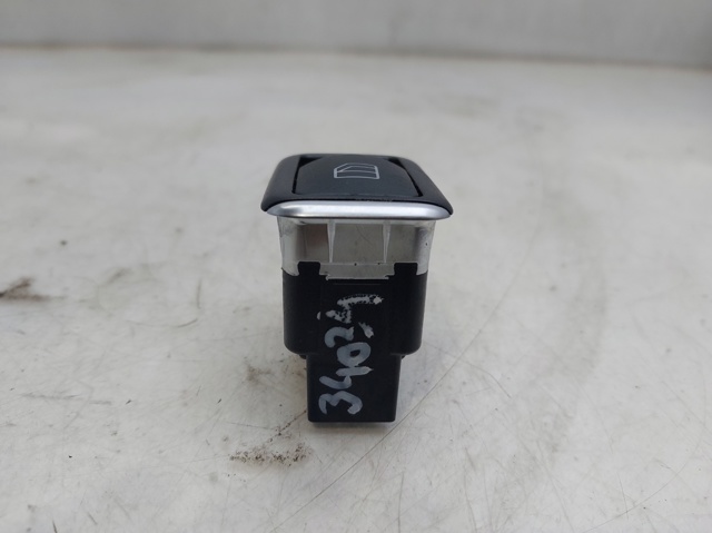 A2049058202 Botón de encendido del motor del elevalunas delantero derecho  comprar en Zaragoza