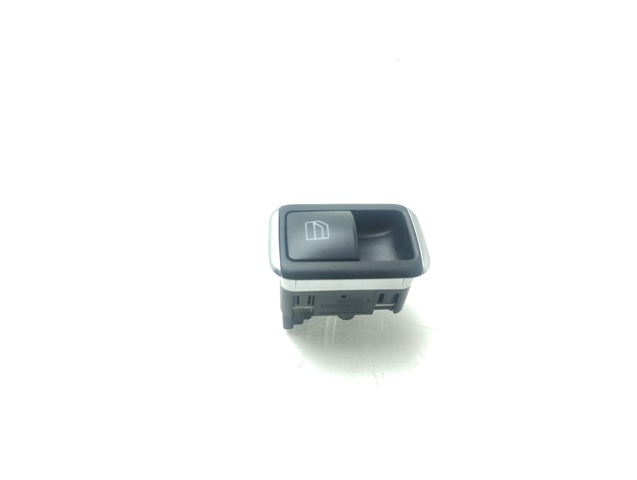 A2049058202 Botón de encendido del motor del elevalunas delantero derecho  comprar en Reus