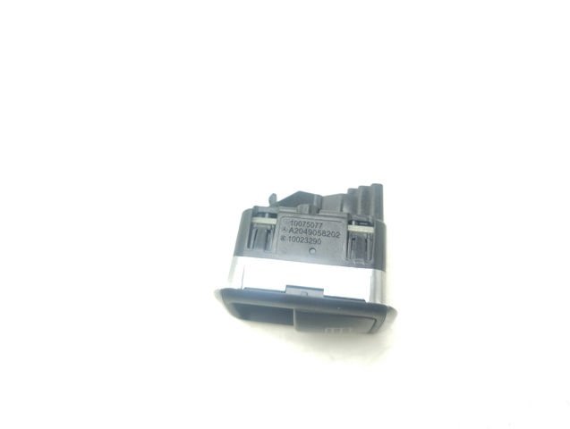 A2049058202 MERCEDES Botón de encendido del motor del elevalunas delantero derecho  comprar en Lleida