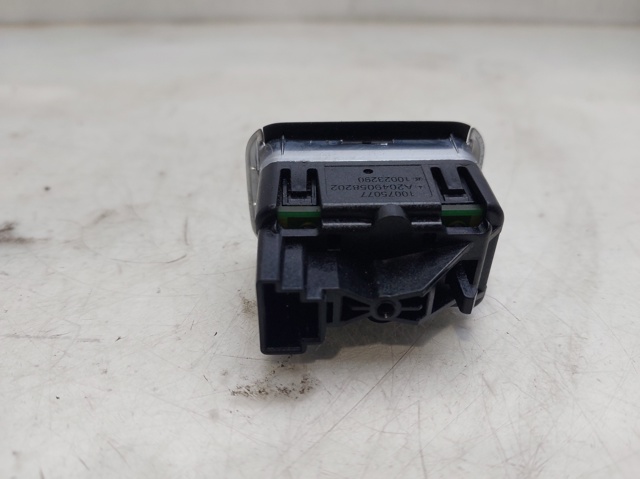 MERCEDES A2049058202 Botón de encendido del motor del elevalunas delantero derecho  comprar en Albacete