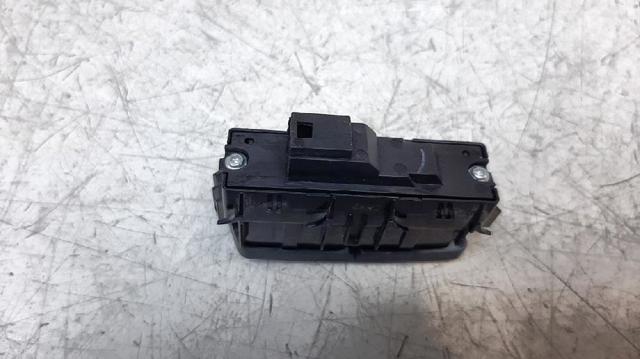 A2049058402 MERCEDES Interruptor de cierre centralizado  disponible Alicante