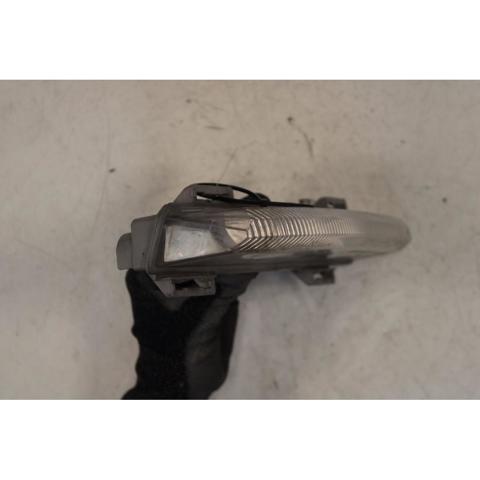 A2049069000 Luz diurna derecha  en stock Granada