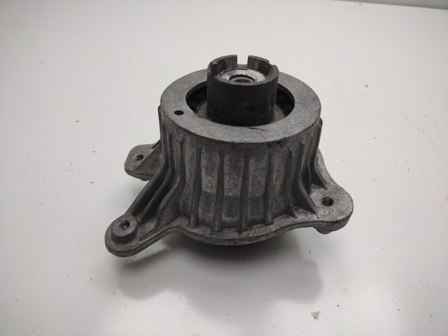 A2052406617 Soporte izquierdo del motor  comprar en Reus