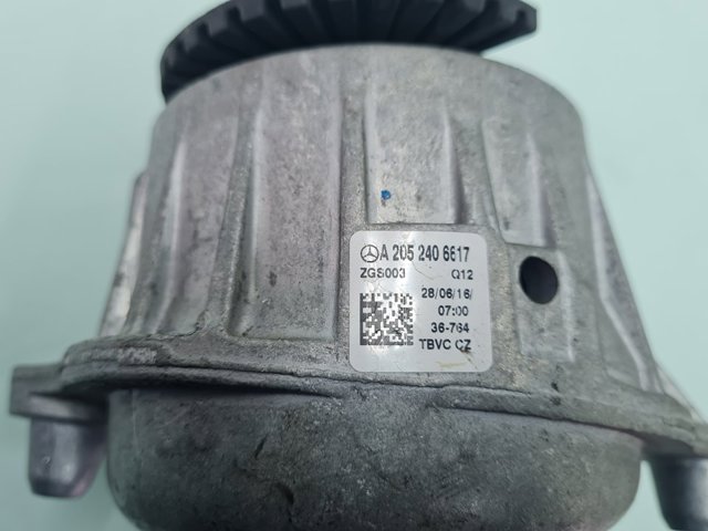 A2052406617 Soporte izquierdo del motor comprar Girona