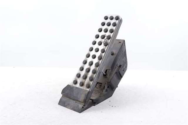A2053000104 MERCEDES Pedal del acelerador  disponible Vigo