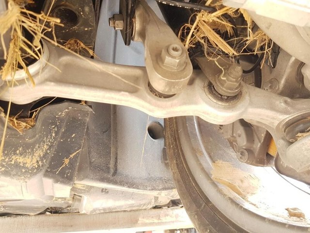 A2053305501 Brazo superior izquierdo de la suspensión delantera  comprar en Pontevedra