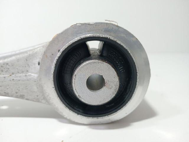 A2053305601 MERCEDES Brazo superior derecho de la suspensión delantera  disponible Ourense