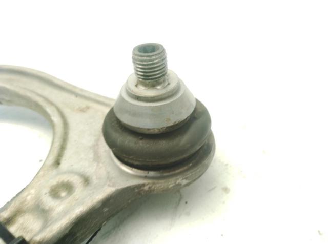 MERCEDES A2053305601 Brazo superior derecho de la suspensión delantera  en stock Terrassa