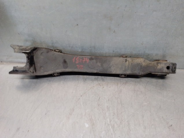 Brazo longitudinal inferior trasero izquierdo/derecho A2053506303 MERCEDES