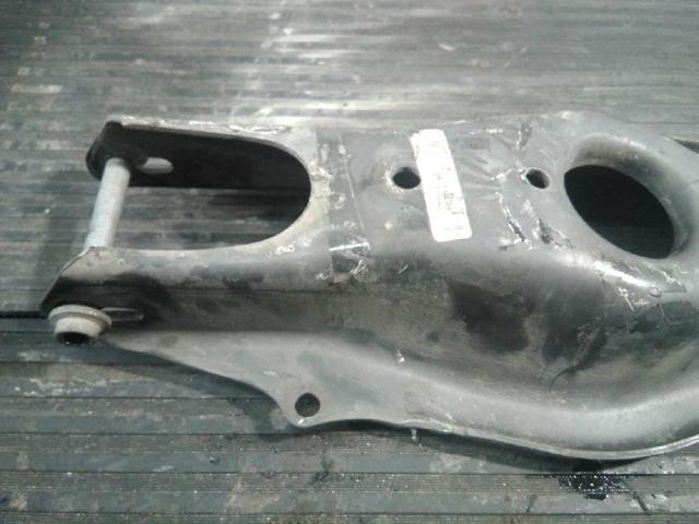 A2053522000 Brazo inferior trasero izquierdo/derecho  disponible Burgos