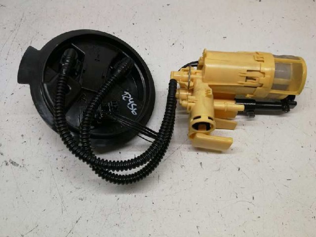 A2054701694 MERCEDES Bomba de gasolina  en stock Gandía