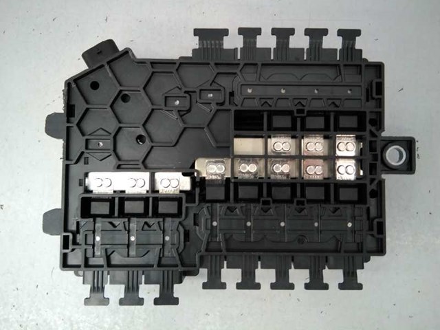 MERCEDES A2055402850 Caja de fusibles  comprar en Murcia
