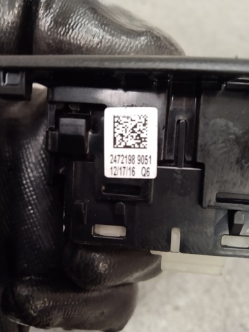 A2059051513 MERCEDES Unidad de control de elevalunas delantero derecho  comprar en Lleida