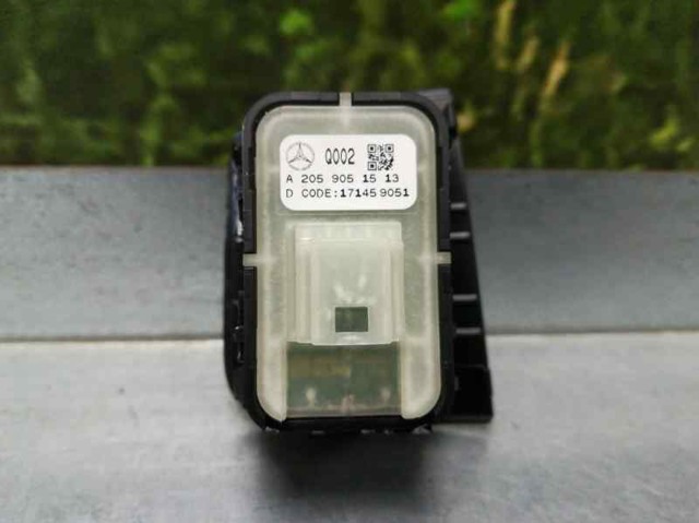 A2059051513 MERCEDES Unidad de control de elevalunas delantero derecho  disponible Ourense