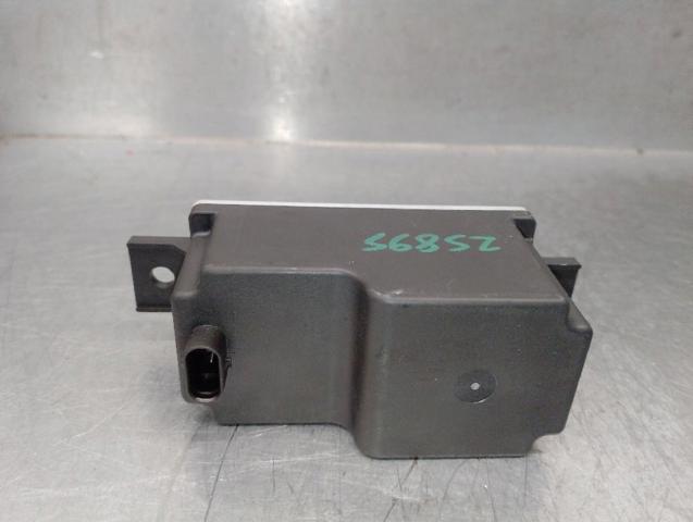 MERCEDES A2059053414 Convertidor de voltaje universal  disponible Lugo