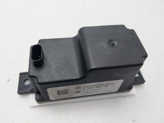 A2059053414 Convertidor de voltaje universal  disponible Utrera