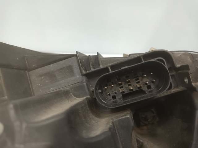 Faros delanteros A2059068701 MERCEDES