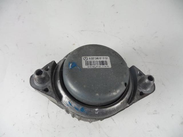 Soporte de motor delantero A2072400717 MERCEDES