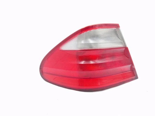 MERCEDES A2088200164 Piloto trasero exterior izquierdo  en stock Terrassa
