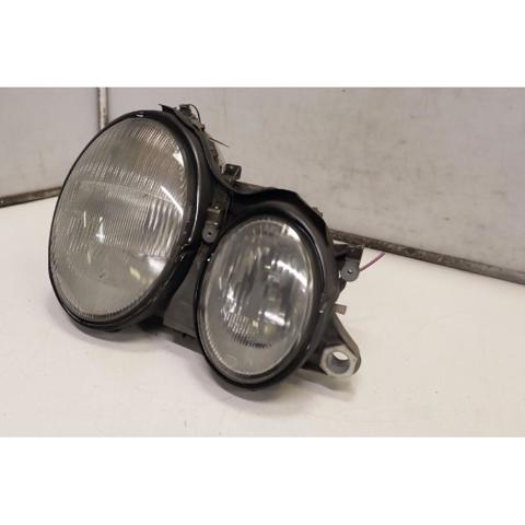 MERCEDES A2088200261 Faro derecho  en stock Valencia