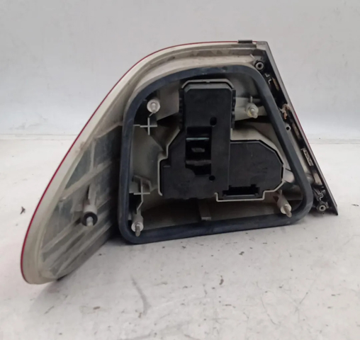 MERCEDES A2088200264 Piloto trasero exterior derecho  disponible Valladolid