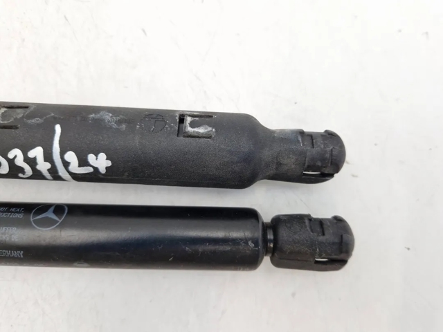 A2088800029 MERCEDES Amortiguador de capó comprar Bilbao