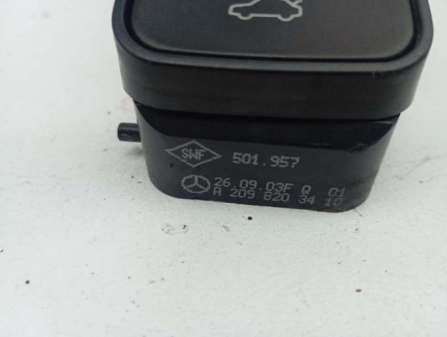 A2098203410 MERCEDES Interruptor de elevalunas delantera izquierda  en stock Gandía