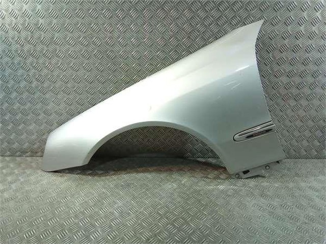 Comprar Aleta delantera izquierda CLK  C209