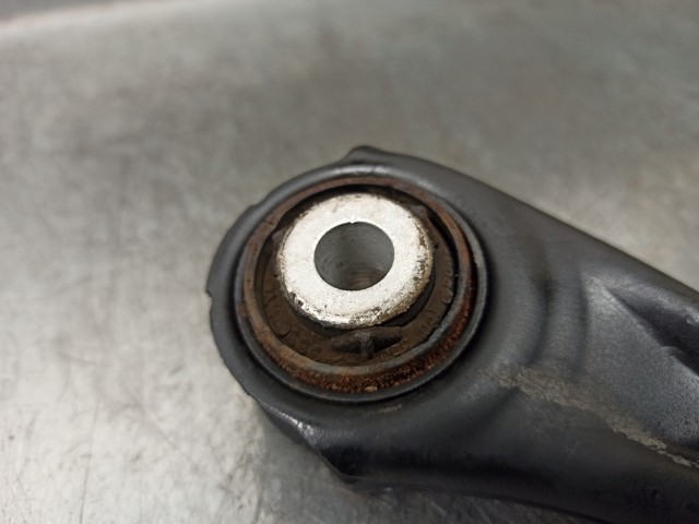 MERCEDES A2103503406 Brazo superior de suspensión trasera izquierdo/derecho  en stock Terrassa