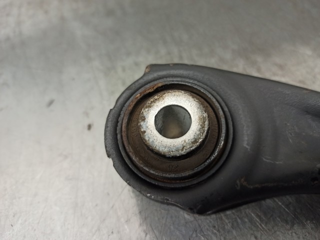 MERCEDES A2103503406 Brazo superior de suspensión trasera izquierdo/derecho  comprar en Ponferrada