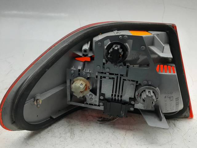 Piloto trasero exterior derecho A2108200264 MERCEDES