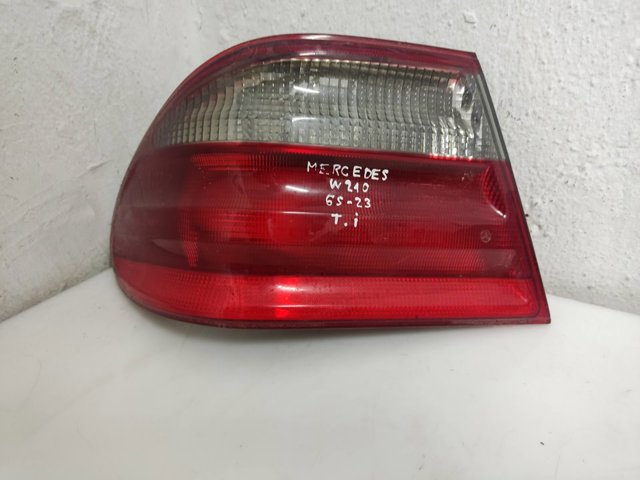 A2108203364 MERCEDES Piloto trasero exterior izquierdo comprar Madrid