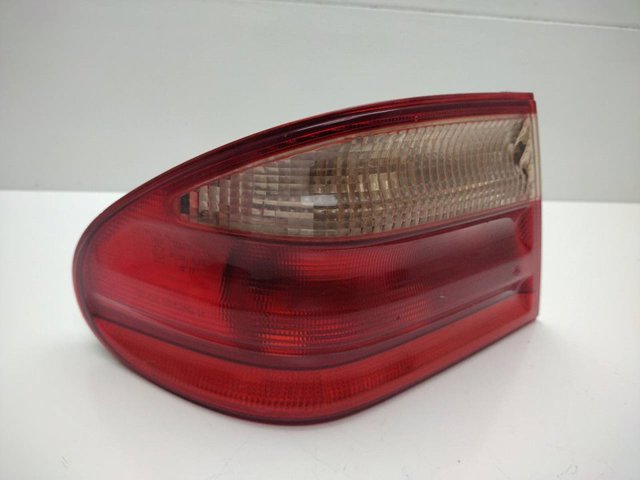 MERCEDES A2108203364 Piloto trasero exterior izquierdo  en stock Terrassa