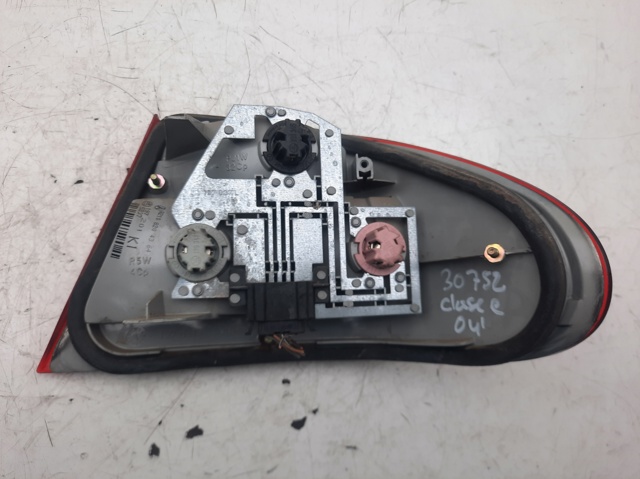 MERCEDES A2108204364 Piloto trasero exterior izquierdo comprar Barcelona